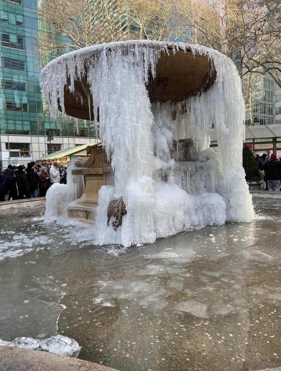 So since it’s TBT I thought I share this one before spring begins #fountainfriday