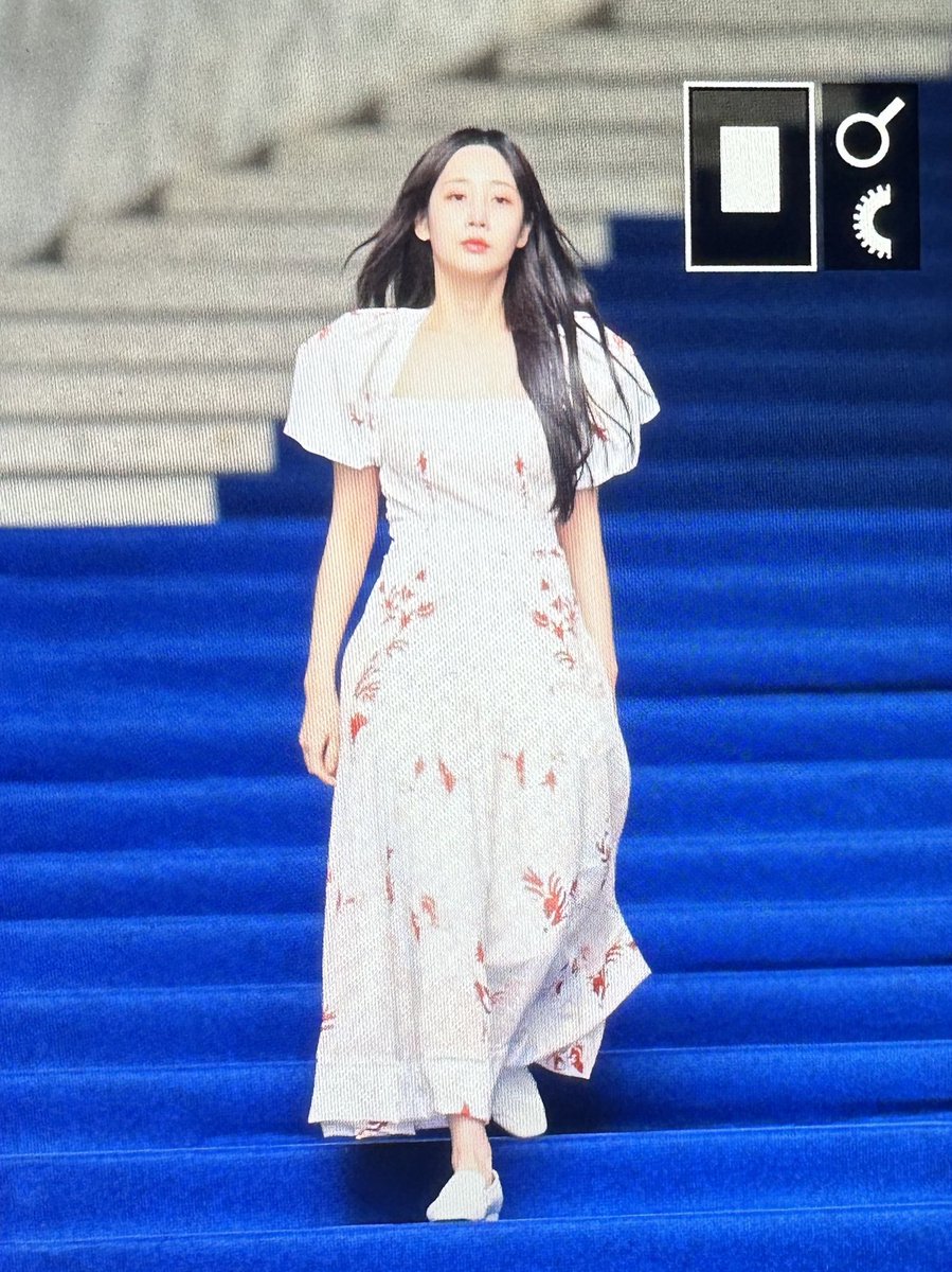 my_Earth8's tweet photo. 230318 서울 패션위크 프리뷰
#Lovelyz #러블리즈 #유지애 #Jiae https://t.co/s52FNwlEJD