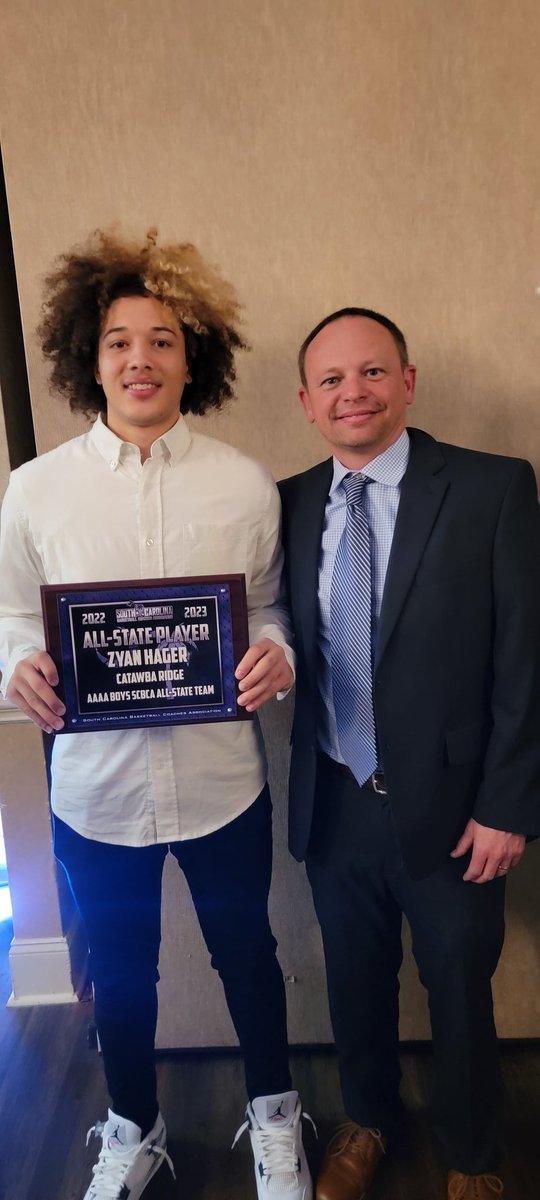 CatawbaBBall's tweet photo. Tonight our junior guard Zyan Hager was recognized as an SCBCA All-State Player!  Zyan, our leading scorer &amp; one of our captains this year, had a tremendous junior season &amp; we are very proud of him for this well-deserved honor.  Congratulations Zyan @HagerZyan!

#Ridgeboys https://t.co/Ubhck8eOzi