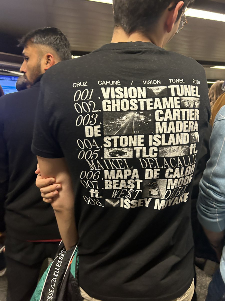 alberto884's tweet photo. metro valencia https://t.co/UoYuDpK85Z