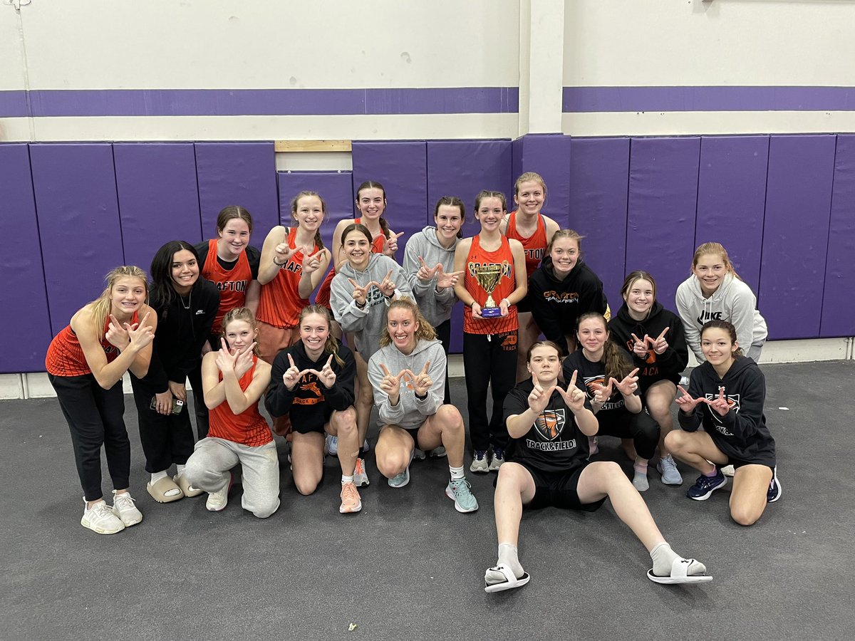 Grafton_TF's tweet photo. The Nelson/Daniels Classic CHAMPIONS!!!
#proud #blackhawkpride #coachbus https://t.co/FbFgXyL2UP