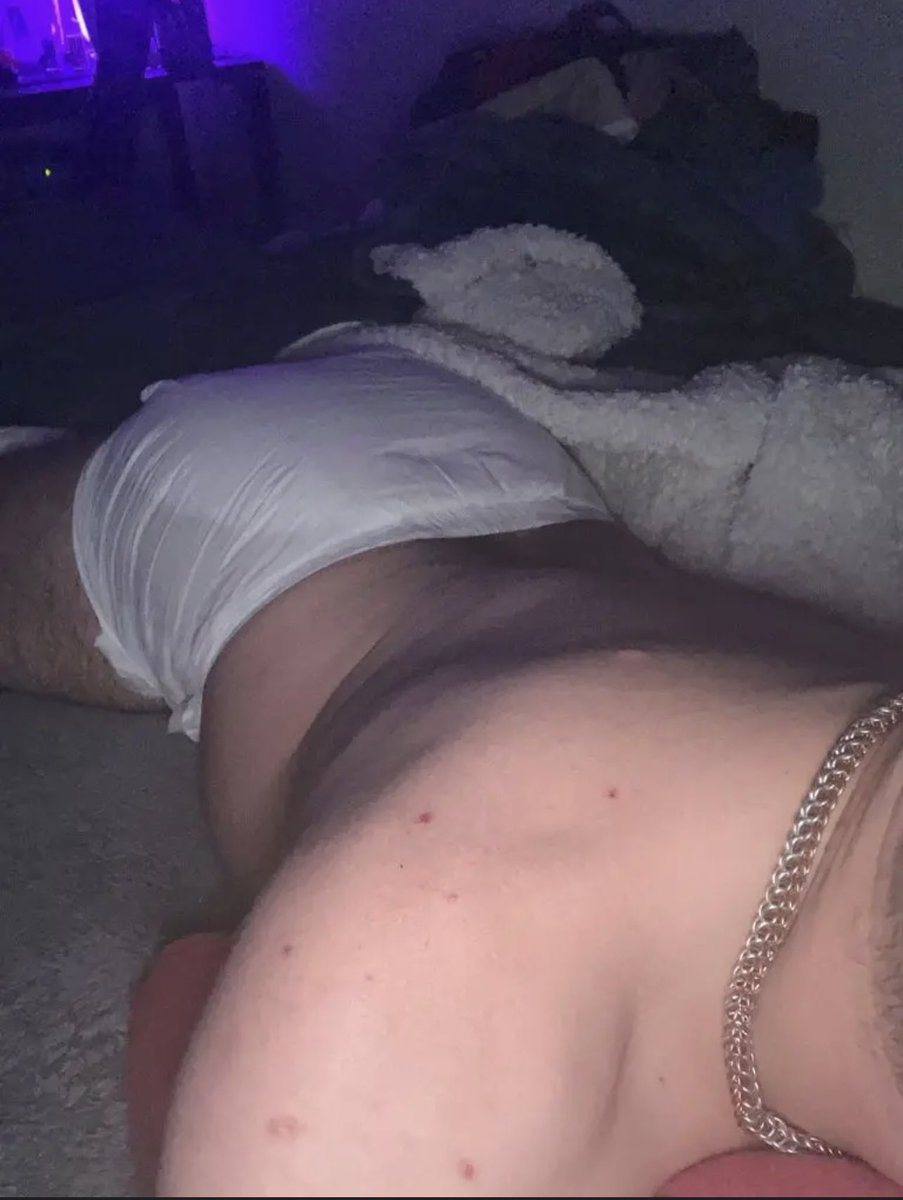 Subboyhtx's tweet photo. Fluff Butt so what https://t.co/f2zL7LXGSl