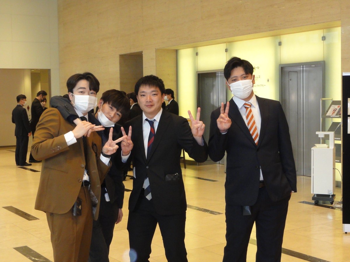 acet86's tweet photo. 3月16日は卒業式でした〜
整備科は国家試験が控えているけど、皆無卒業出来て良かった〜✨

#麻生工科自動車大学校 #麻生 #整備士 #1級自動車整備士  #2級自動車整備士  #2級二輪自動車整備士  #自動車設計  #設計  #CATIA  #福岡  #学生フォーミュラ #就職サポート #留学支援  #NISSANGTR https://t.co/3eGzrvDHLq