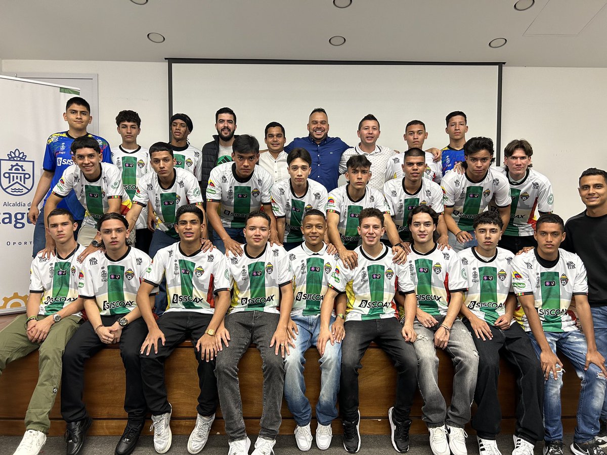 CDAVIDOSORIO's tweet photo. ⚽️🇱🇹Nuestra apuesta es la juventud, el deporte es la mejor estrategia de transformación social, todo el apoyo para @industrialitagui en su participación en la categoría Sub 17. ♥️🇱🇹 

Unidos lograremos @queelsuenoseadetodos 
@itagui_soccer 
@futboltotalitagui https://t.co/vQo3G7PNIS
