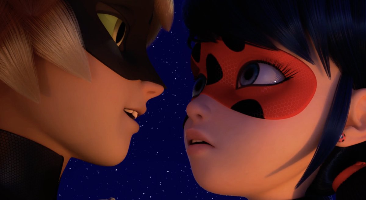 ladyofacat's tweet photo. Season 2 Ladynoir is so powerful https://t.co/9p1fMiRuGo