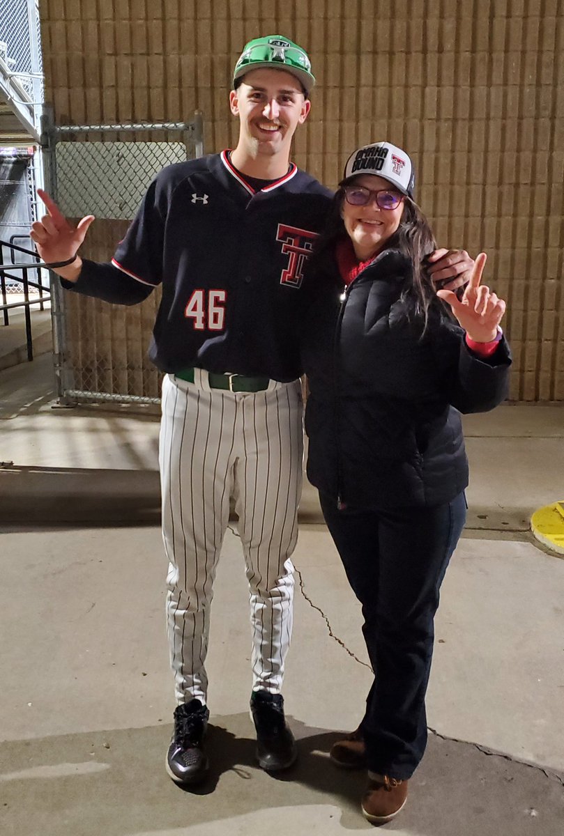 GruvyGurl's tweet photo. #VictoryBells are RINGING!!! @TTU_Baseball comes from behind to snatch victory away from OkieLite! First WIN of #Big12 play! #Top25Matchup @Gavinkash6 hit the #RBIDouble (B10) for the #WalkOff! Ryan Free gets the WIN &amp; I get the pictures! #WreckEm #LuckiestGurl #StPatrickDay https://t.co/IeV9UtAm6Y