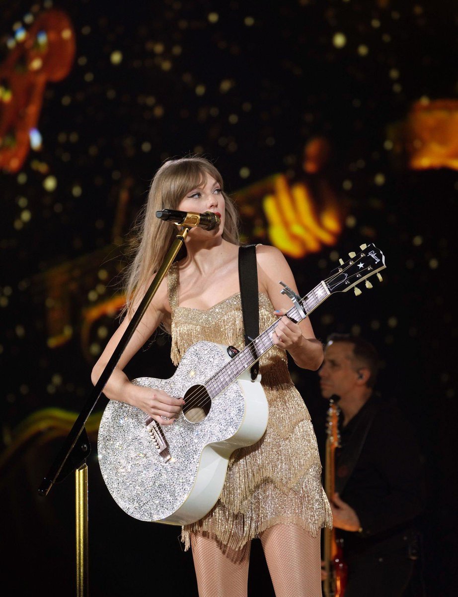 tswifterastour tweet picture