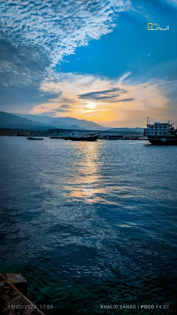 *حـي الصبـاح اللـي يرافـق وجـودک*
   *صبحـت بالخيـر يا عيـون مغليـک !❊ ء*
 
                😴💛⁾✘ء