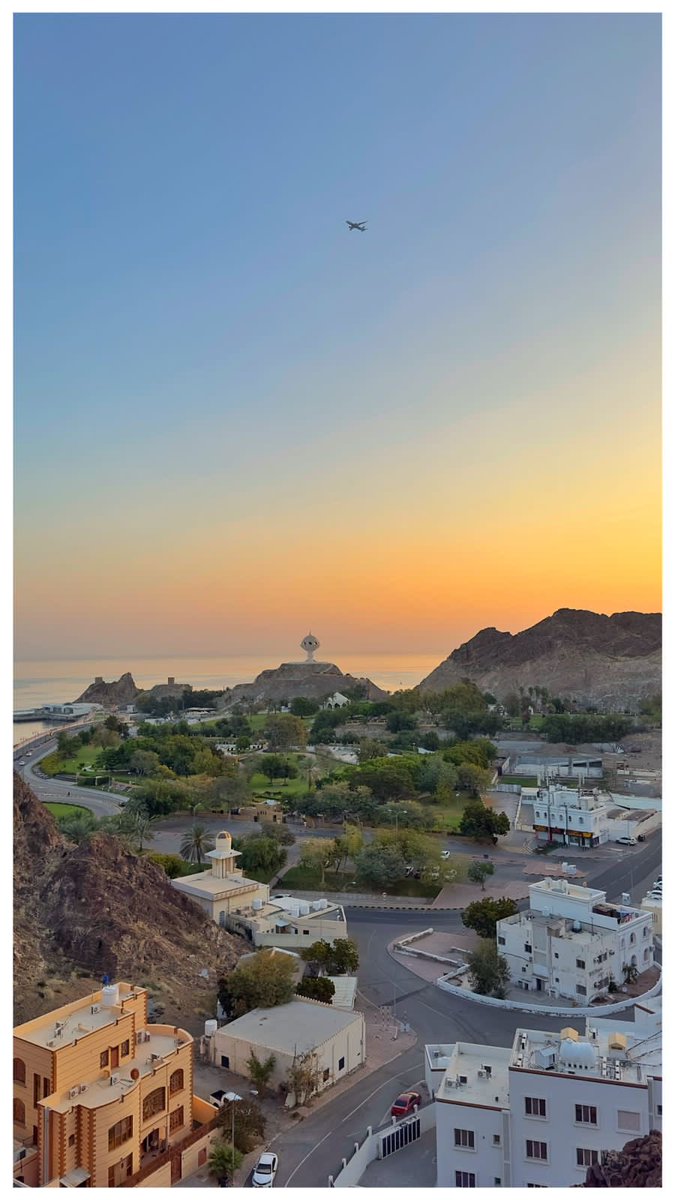 Abu_Hashim04's tweet photo. Every morning is a new Arrival 🖼️
#BeautifulMuscat https://t.co/Jtaaq57Ugx