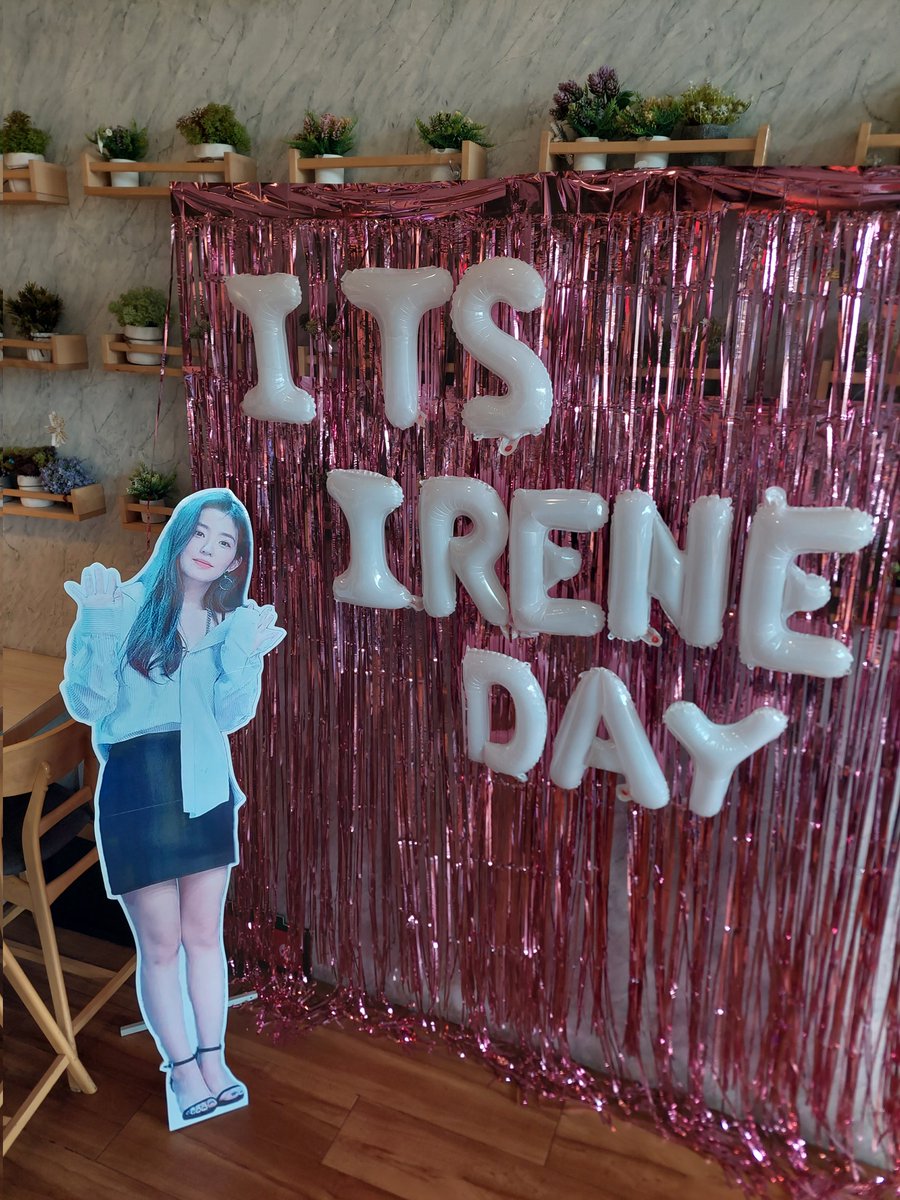 Arxx_L's tweet photo. Just Start ❤️🐰
#BackToTheBeginWithIrene https://t.co/58xLYGI1G3