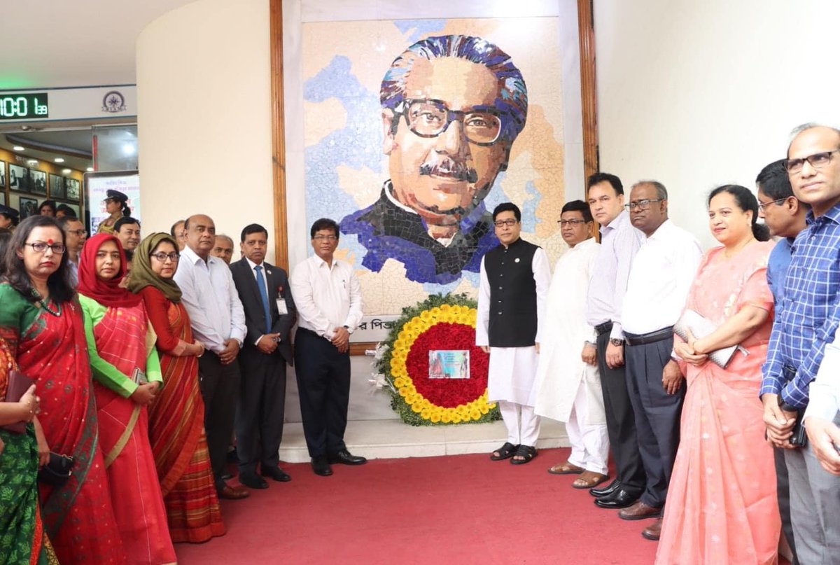 FarhadHossainMp's tweet photo. জাতির পিতা বঙ্গবন্ধু শেখ মুজিবুর রহমান এর জন্মদিবস ও জাতীয় শিশু দিবস-২০২৩:
জাতির পিতার প্রতিকৃতিতে পুষ্পস্তবক অর্পণ বিয়াম ফাউন্ডেশন,  ঢাকা।  ১৭.০৩.২০২৩. https://t.co/by0kh3F1gf