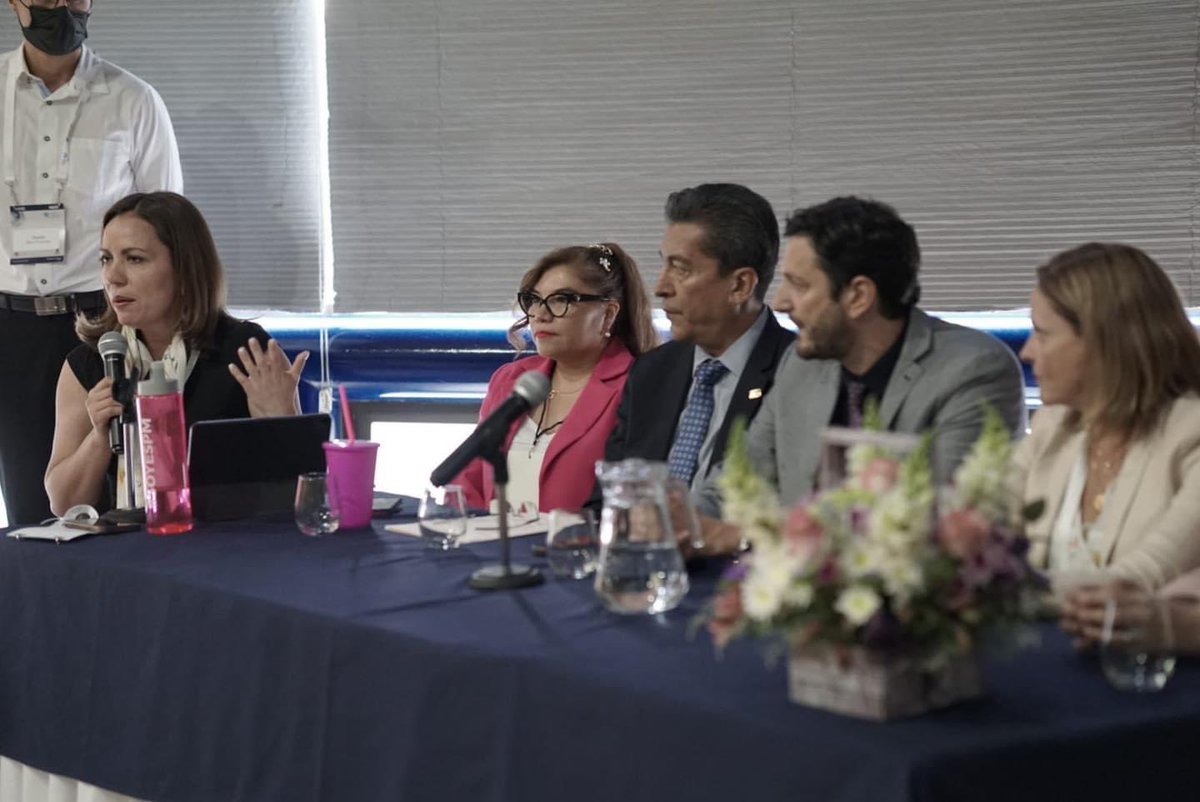 NenetzenS's tweet photo. Concluyó el #19CONGISP, un congreso que te brinda muchas oportunidades de presentar tu trabajo y conocer el de los demás para hacer vinculación en beneficio de la población. ¡Gran experiencia de vida! Gracias a todos quienes lo hicieron posible 🤩 https://t.co/kiQHohXdBJ
