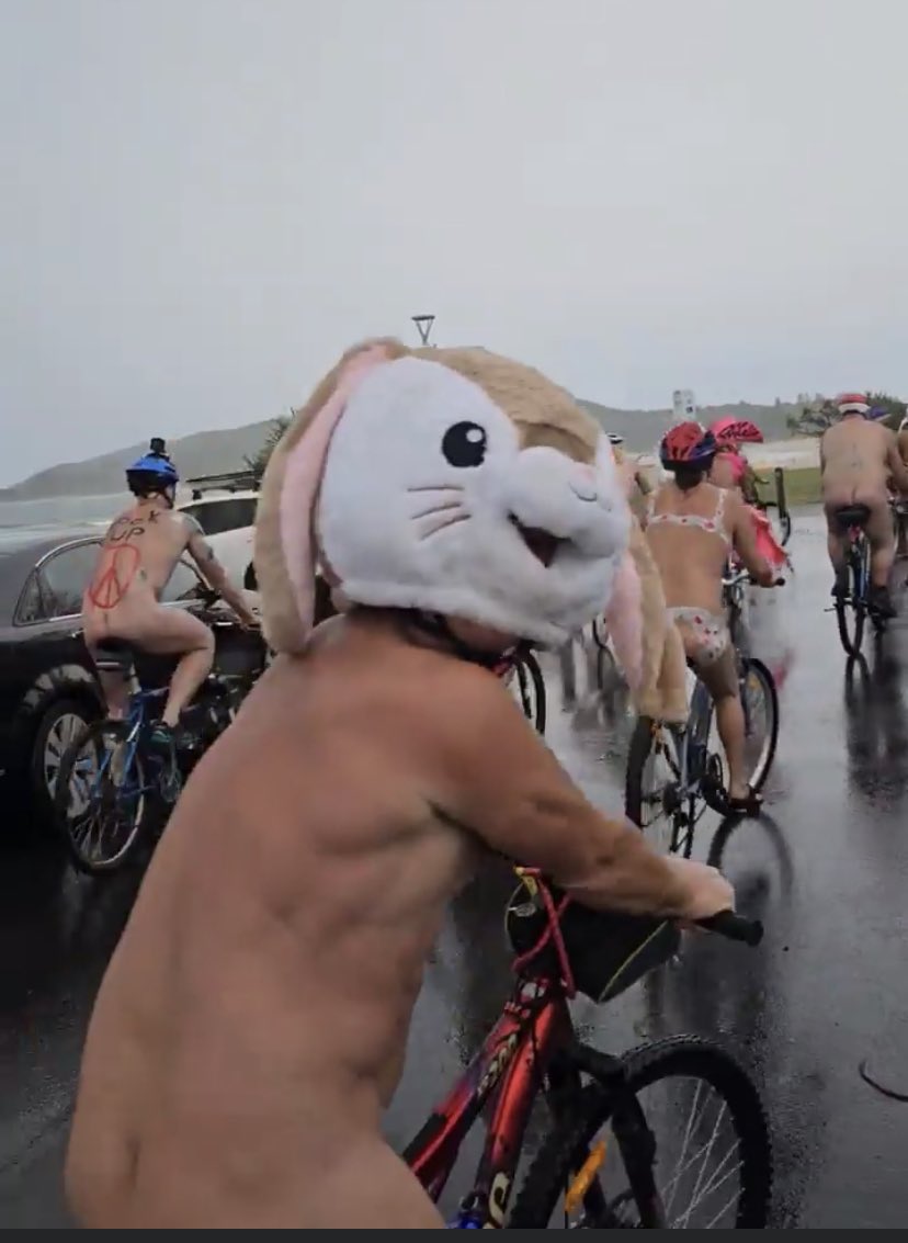 nudeyman's tweet photo. This years Byron Bay WNBR was down on numbers due to the rain but we still had fun… I wore a rabbit head which made riding difficult 😜#byronbaynudebikeride #byronbay #farnorthcoast #itsonlyabum #wnbr2023 #bikesafety #canyouseemenow #nudenotrude #wnbr #wnbrbyronbay #australia https://t.co/ZcmiAxyA4F