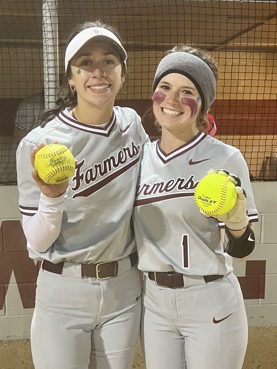 Hot Stix!!!! Big shout out to these DINGER SISTERS!!! Both hit solo home runs! #BombSquad #grit #TheLew #FarmerPrideNeverDies