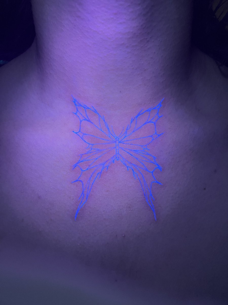 switchywitchh's tweet photo. new black light ink tattoo 🤭 https://t.co/K3sYjvMEwB