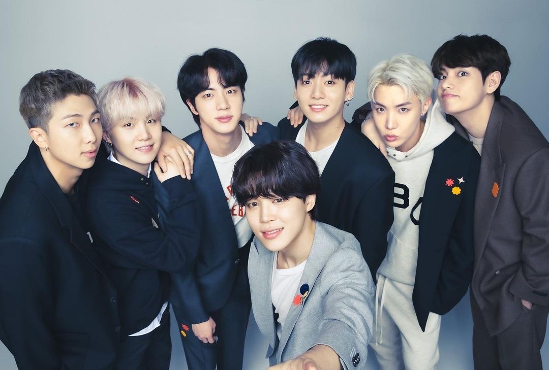 Carryonkook7's tweet photo. 옛둥이 비디오 툽

I vote #YetToCome for #BestMusicVideo at the #iHeartAwards https://t.co/X1xHftQ1Cy