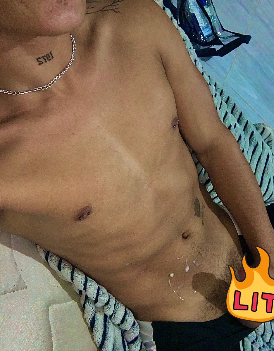 Sebastian_0890's tweet photo. Rt y mira tu chat 🔥 #gay #Medellin #LGTB #morbo https://t.co/Lyra9ziIqP