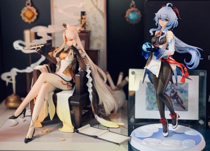 一年半待った甘雨さんのフィギュアが届いたので凝光様と並べた。美しい… #原神 #Genshinimpact 