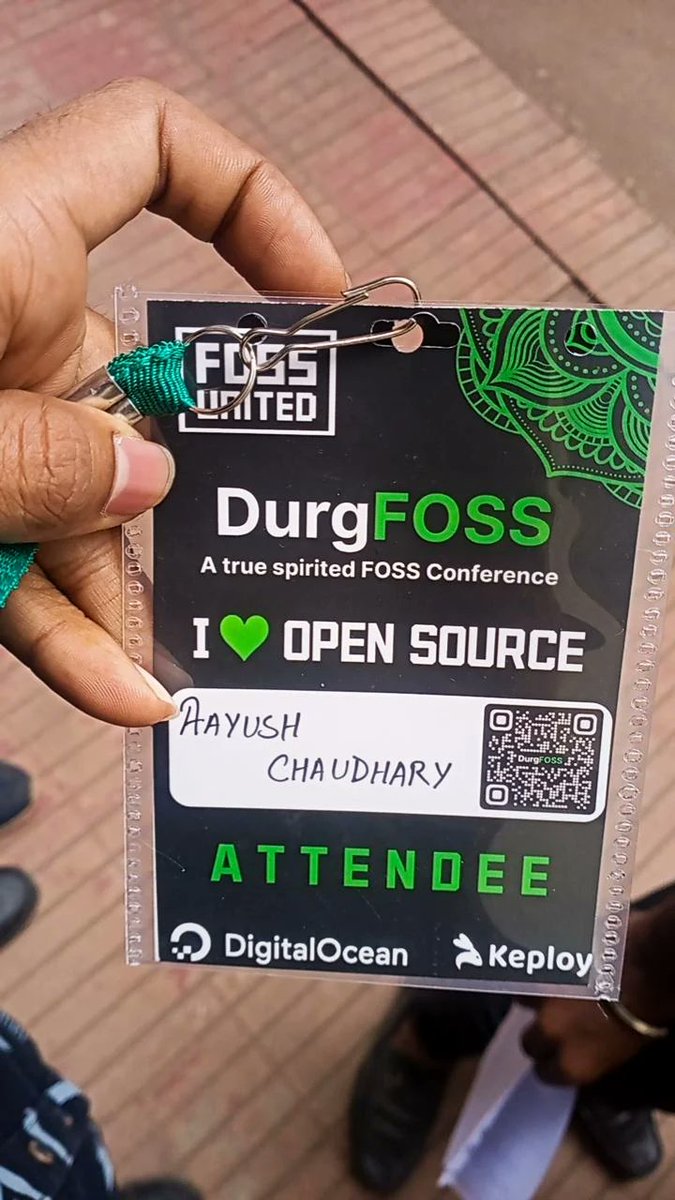 aayushcyy's tweet image. Finally arrived @ @durgfoss ✌️Excited to be attending #Durgfoss, the open source conference bringing together some of the brightest minds in the industry to collaborate and innovate together!