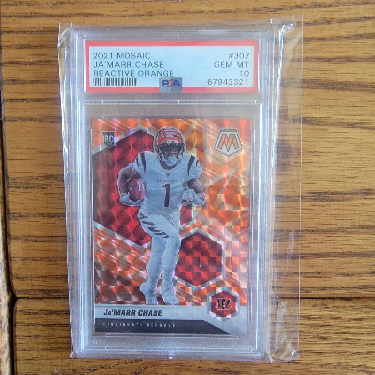 danbirdsall1's tweet photo. @LAcarddude $95 shipped https://t.co/sb0Ved5Yak