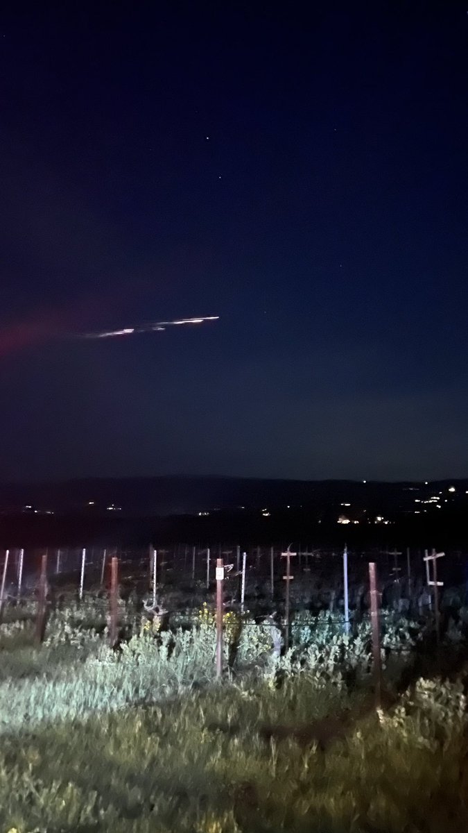 MADdadBooyah's tweet image. @abc7newsbayarea #ABC7Now over Napa Valley tonight. What the heck?