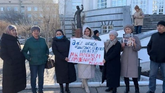 AiaKaz's tweet photo. Kazybek #Kudaibergenov (16.5 y.), Nursultan #Isayev (15 y.) were sentenced to long prison terms.The young men came out for the January #kazakhstanprotests2022 &amp; were disproportionately punished for exercising their right to protest. @SuellaBraverman @KemiBadenoch @Jochurchill_MP https://t.co/EeBCqbIXkA