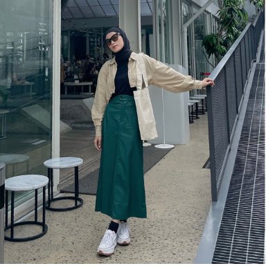 frdina6's tweet photo. Reina Long Skirt (99.000/ ⭐️4,9)
🔗 https://t.co/abSO0kbuZy 
A- Line Skirt ( Rp 152.100/ ⭐️4,8)
🔗https://t.co/0VwE250Nyt 
Aluna Skirt (Rp 93.900/ ⭐️4,8)
🔗https://t.co/h5YSXDsBIW 
Jovia Cargo Skirt ( Rp 84.032/⭐️4,8)
🔗https://t.co/G50A3YgbQJ 

pagiii racun shopee rekomendasi https://t.co/gvhGSwleiM