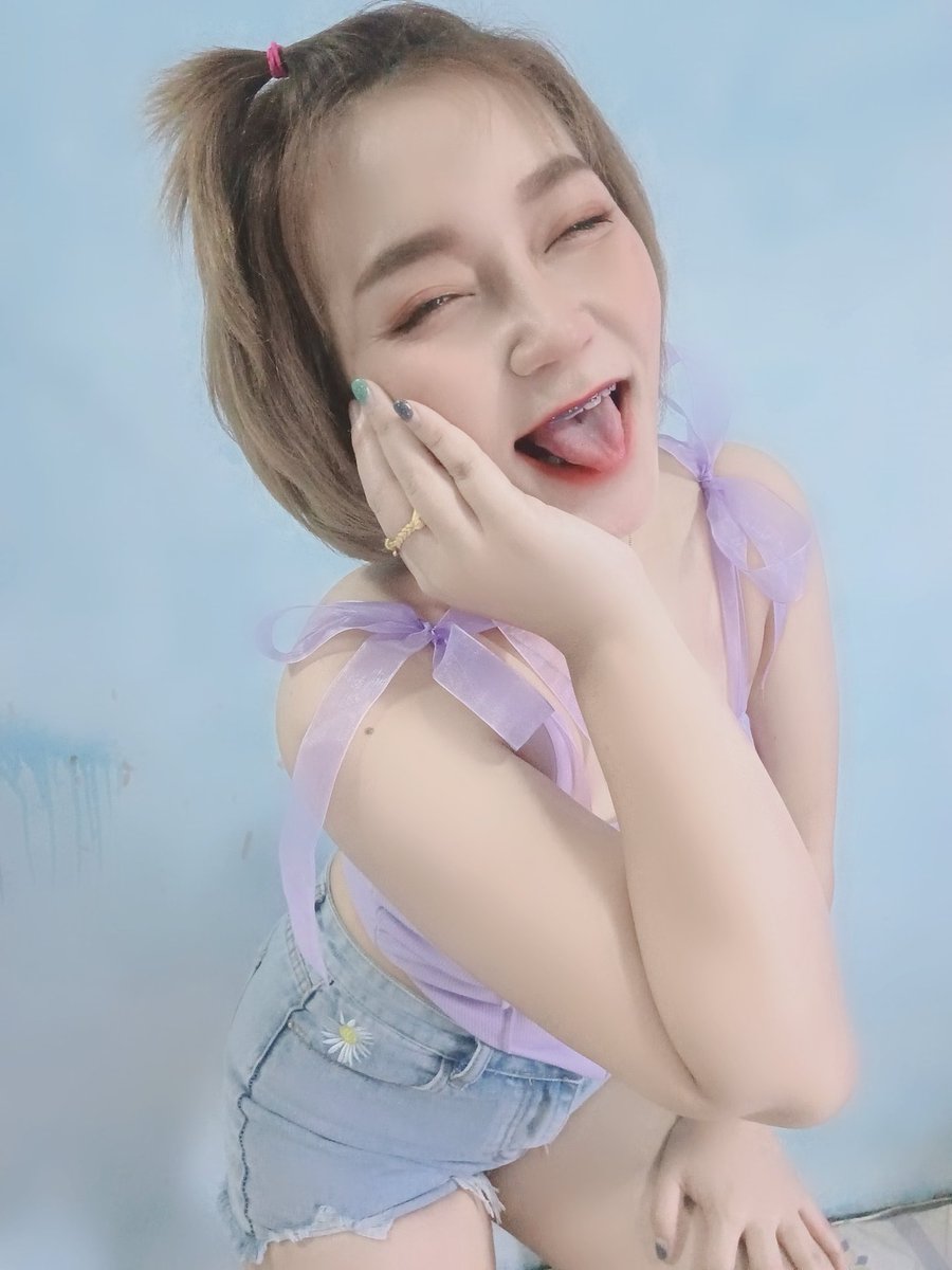 Kaimook19941's tweet photo. 😝👅 https://t.co/8se00yJa27