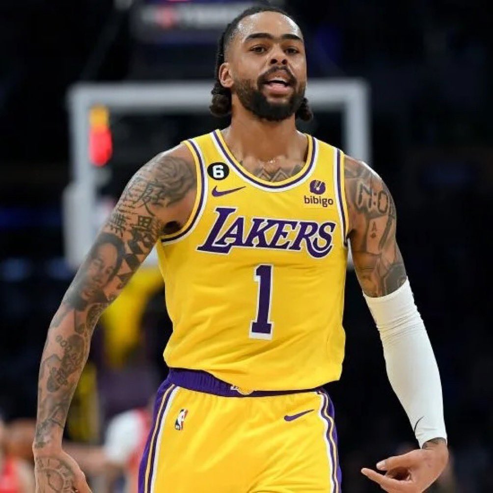 AndrewLeezus's tweet image. D’LO back on the Lakers makes them DANGEROUS. 

11 points 🔥
0-6 from 3-PT 👀
5-17 from the field 😈

#DLoading..