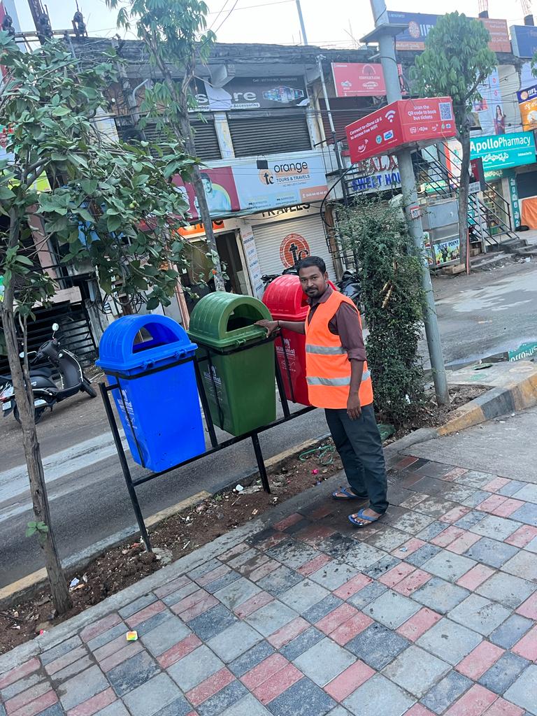 DyeeSwm's tweet photo. @Srivardhan90 @GHMCOnline @ZC_LBNagar @CommissionrGHMC @KTRBRS @D_SudheerReddy Cleared. https://t.co/NQIY9K0g2q