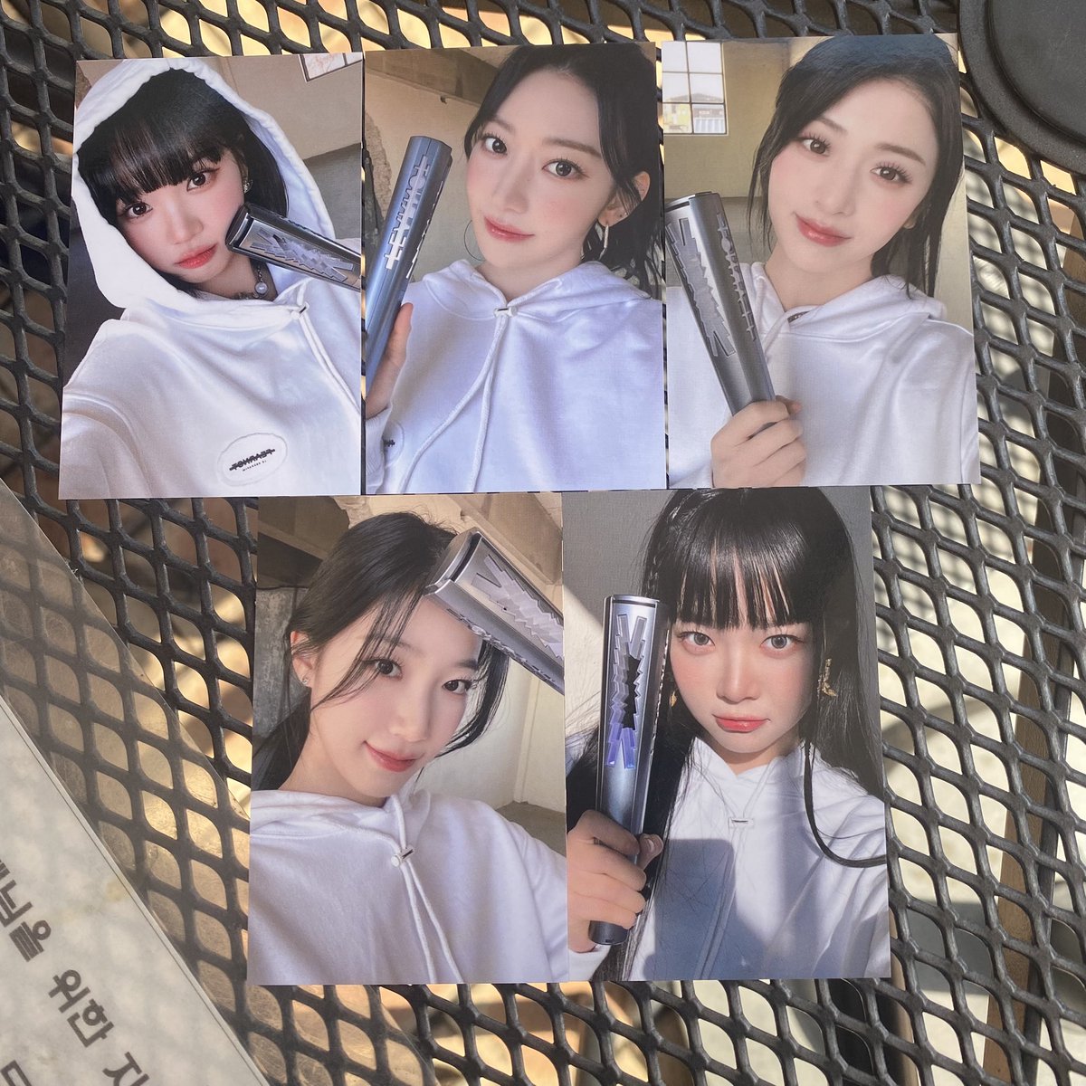 피어나존 포카 !!!!
너무 이뻐 ㅠㅠㅠ💗💗💗