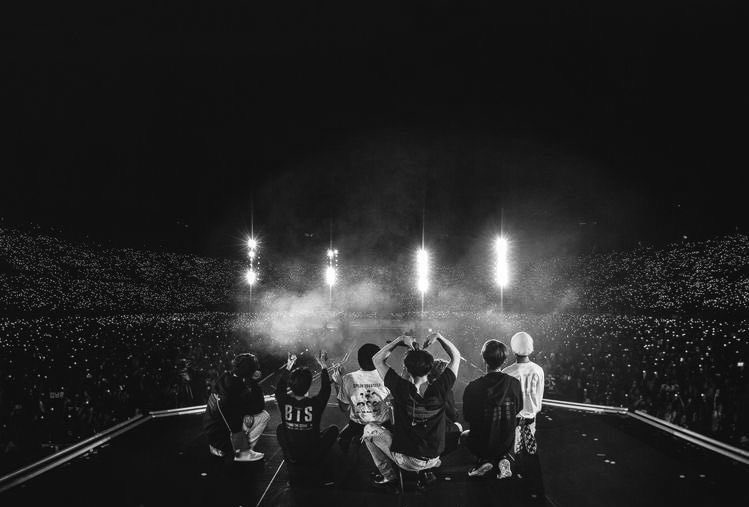 🏆 | I’m voting for #BTSARMY for #BestFanArmy at the #iHeartAwards!