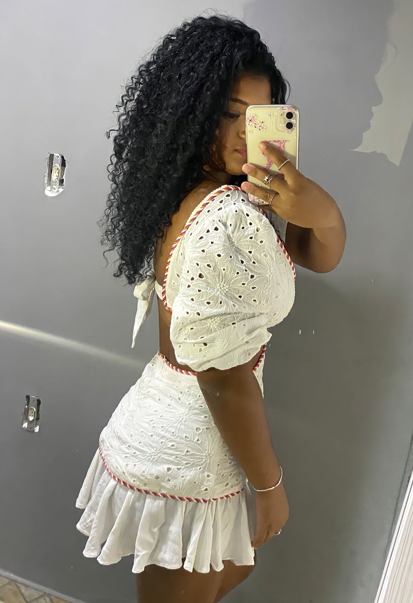 amorim1906's tweet photo. 👸🏽 https://t.co/oNccajwlQe