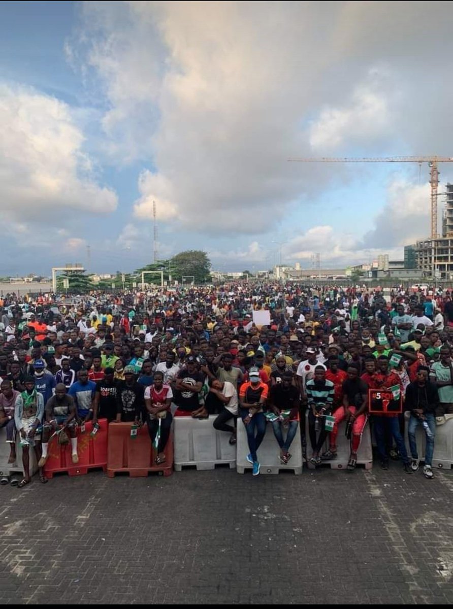 Maveez7's tweet photo. We will never forget. Buhari, tinubu, saanwolu βββ
You have done more harm than good. #VoteLabourParty #voteGRV4Governor #GRV #EndSARS #EndNigeria #Peterobi #LagosDecides2023 #ElectionDay #lagosforlp https://t.co/hY8SKflKTP