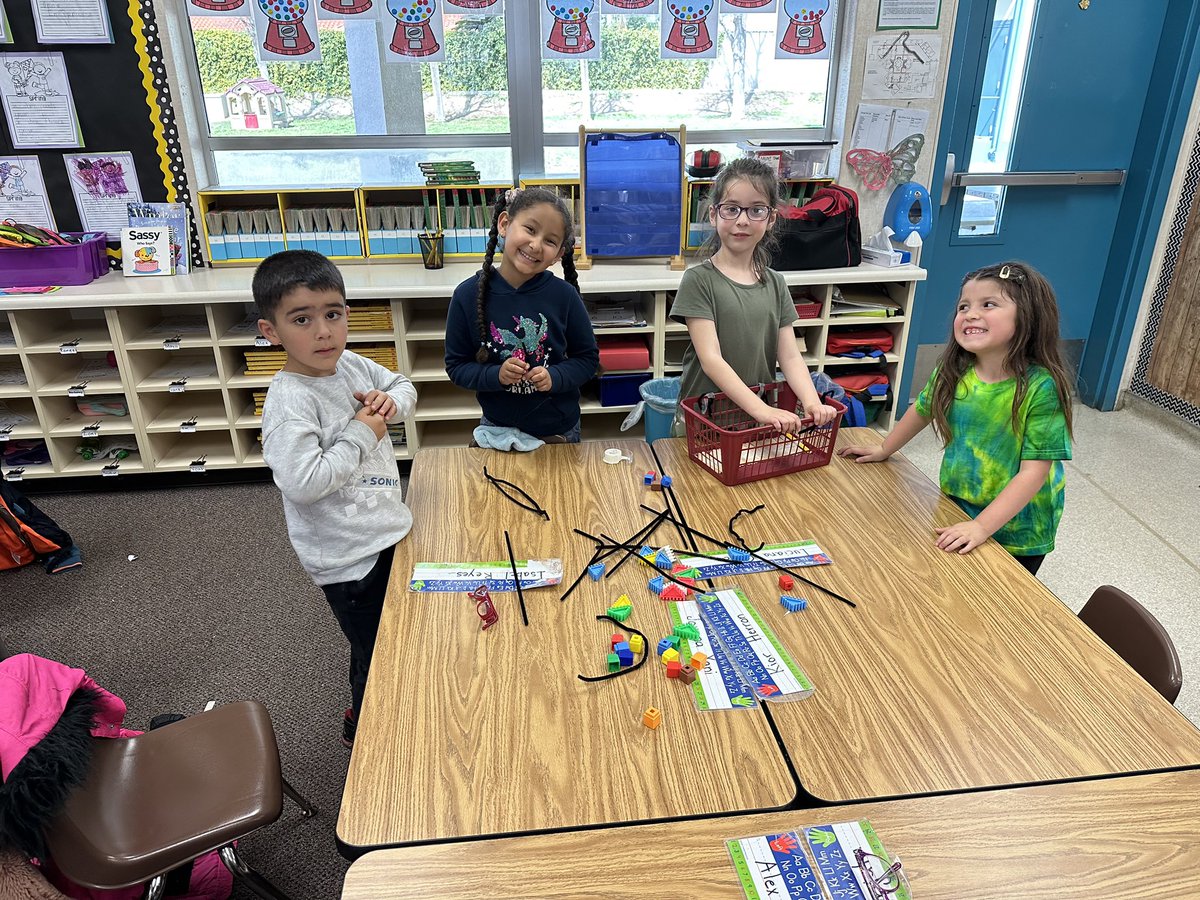 MPbvusd's tweet photo. Our purpose is to create a place where kids want to learn; where they feel safe, supported, empowered, challenged and inspired.  Ariey’s kinder class lived this today, using materials they found in the classroom to create leprechaun traps! #WeArePBV #mcauliffeexplorers https://t.co/UqDQ39FAR5