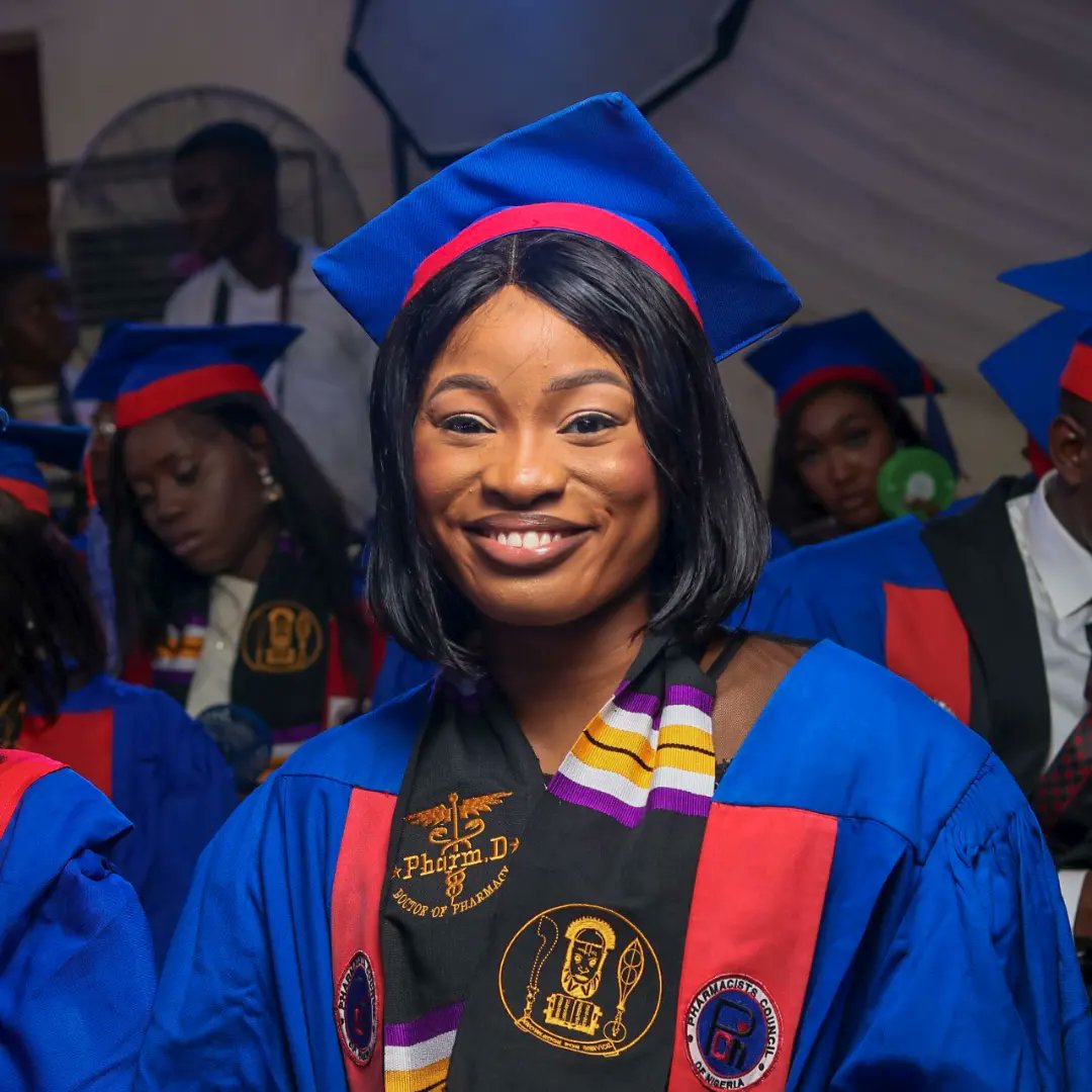 NmesomaMarie's tweet photo. Yesterday was a beautiful day to remember😊🎉🎉🎉
It was a day of celebration and one that marked my oath taking into the Pharmacy profession. This degree took a lot of efforts, sweat, tears, financial and emotional support as well as prayers to accomplish. https://t.co/4dRLEATVXR