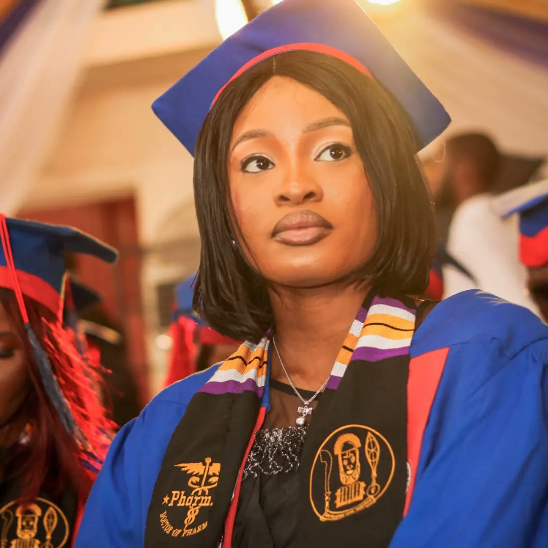 NmesomaMarie's tweet photo. Yesterday was a beautiful day to remember😊🎉🎉🎉
It was a day of celebration and one that marked my oath taking into the Pharmacy profession. This degree took a lot of efforts, sweat, tears, financial and emotional support as well as prayers to accomplish. https://t.co/4dRLEATVXR