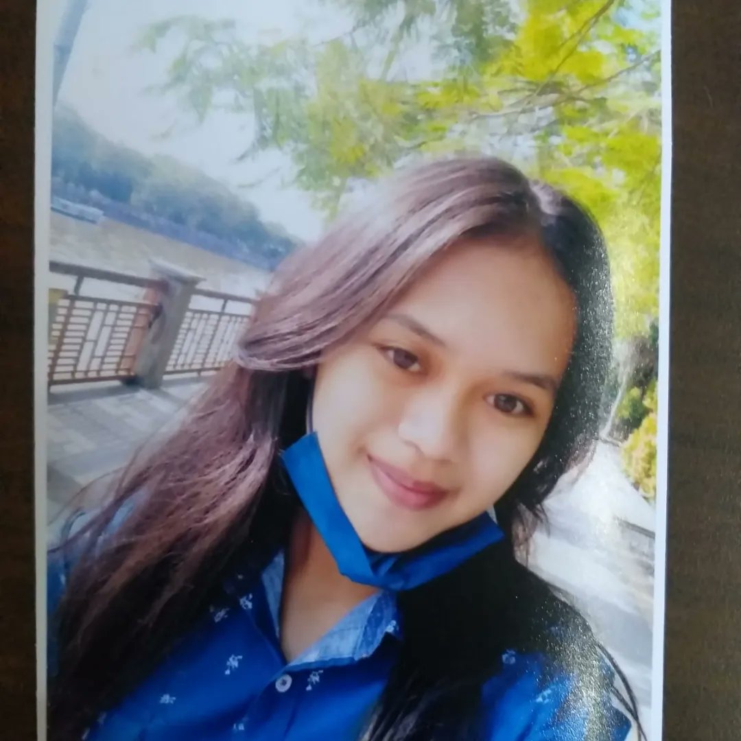 Meninggalkan rumah dri jumat sampe sekarang ats nama Valencia febriyanti mailoa 18 thn bagi yg mengetahui bisa menghubungi 081253140431 atau 
081231675091 ats nama marisa