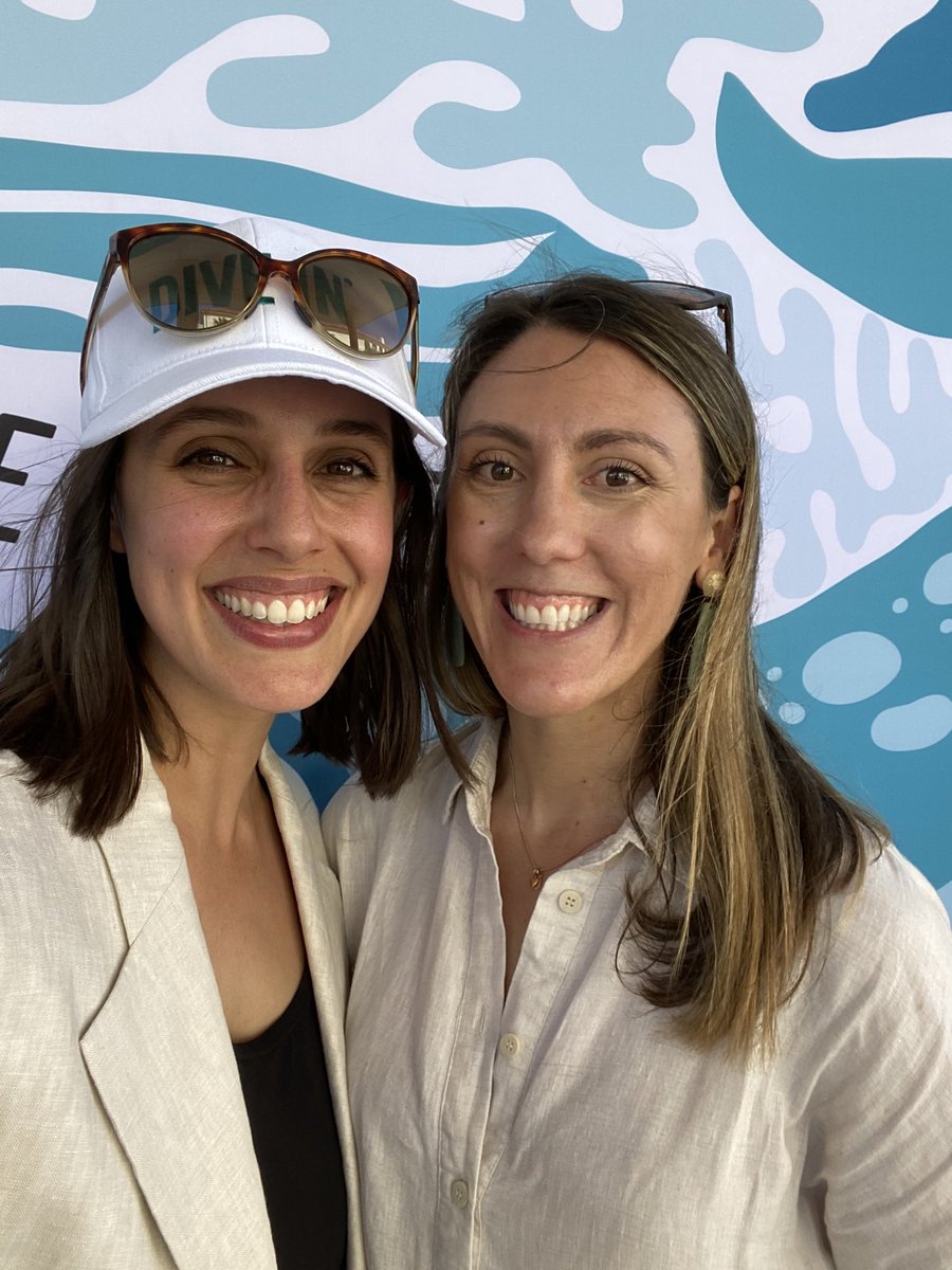 VanessaPirotta's tweet photo. The one and only queen of #corals! @emmafcamp so lovely to have seen you at the @OceanloversFest! 🪸
#iseachange #womeninscience #womaninscience #bondibeach https://t.co/igZC6R0F11