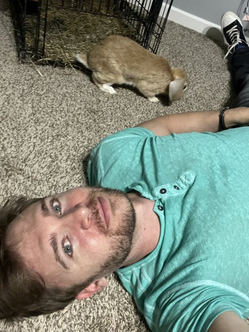 You know life has changed when you go out to the bar and come home tipsy to do this 🐰 🐶 https://t.co