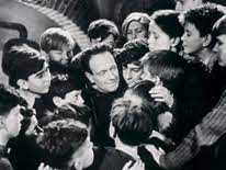 merlinpapin3's tweet photo. .@FredOL69007 .@tbarnaud #WatchingClassicsChallenge2023     Mars (Avec un Train) avec le film #LeVisiteur de Jean Dréville (1946) avec Pierre Fresnay Michel Vitold Jean Pierre Mery Simone Silvestre Antoine Balpetré Edmond Beauchamp Charles Lavialle Jean Debucourt https://t.co/5DQ2I7dKpC