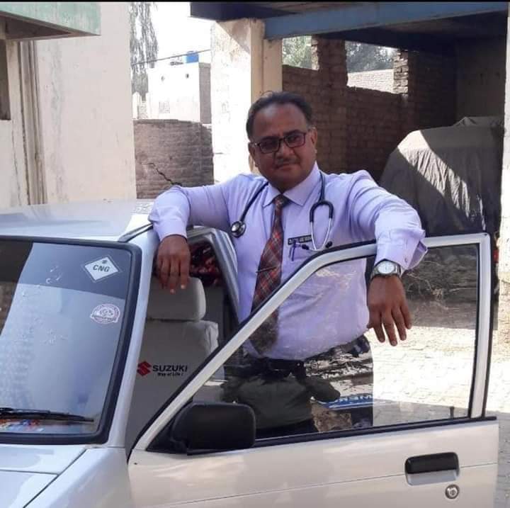سيڪريٽريٽ مان واڳوئن کي ٻاھر ڪڍي قابل نوجوانن کي ملازمتون ڏنيون وڃن ـ
#JusticeForDrAzizSodhar