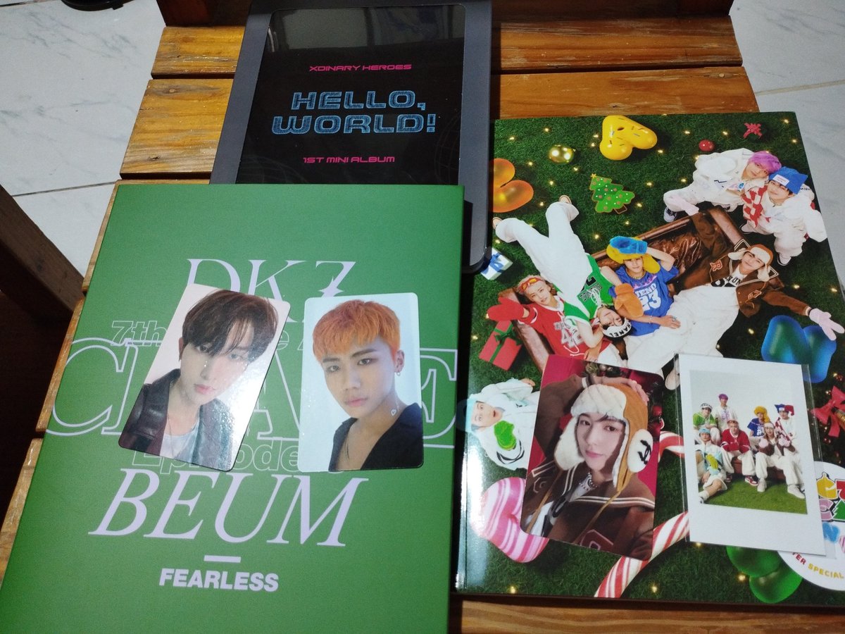 jerseyannesuson's tweet photo. Thank you so much @ph_papercut . Nakuha kong poster si Haechan ulit . Napasabi na ko na baka pati pc pero pagsilip ko si Renjun. 😍 Sa wakas. 🤧
#PCUTPHproofs https://t.co/HYd8rt8mgg