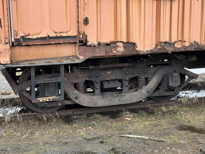 そう言えば前から見たかった津軽鉄道五所川原駅に保管されてる元西武鉄道電車の改造客車見れたけどこれどうすんやろな 