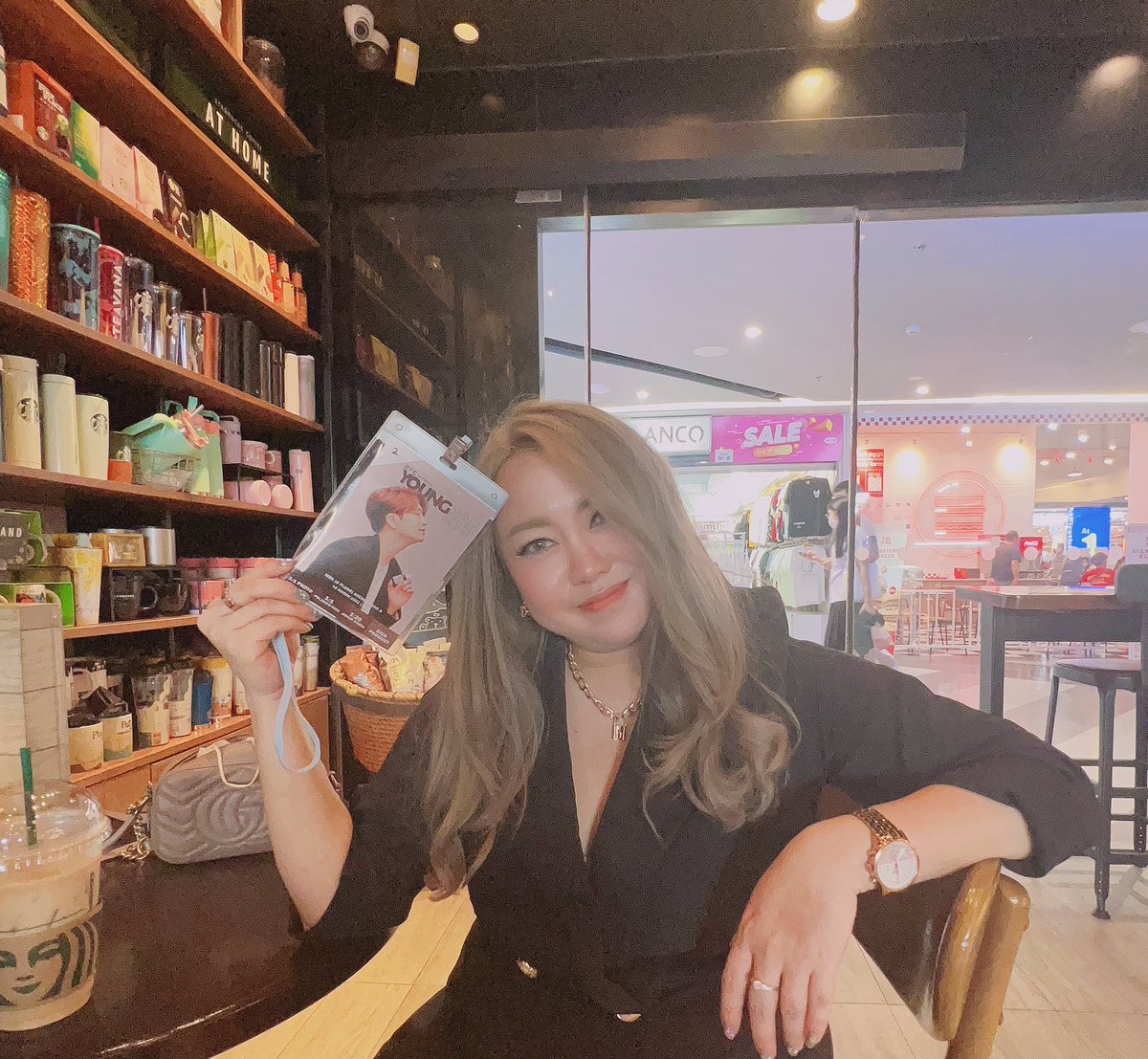 NuNioy's tweet photo. รายงานตัวงับ 🙋♀️ #Youngjae #drderma https://t.co/7AY1VHuuxb