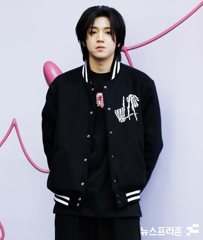 ptg_stats's tweet photo. [📸] Press Photos of @CUBE_PTG Wooseok gracing the NOT ENOF WORDS x DEARLIFE's of the 2023 F/W Seoul Fashion Week

🎥https://t.co/HQHHcY6fJx
👉🏻https://t.co/snUyn3jLco

#PENTAGON #펜타곤 #우석 https://t.co/l1O97208tQ