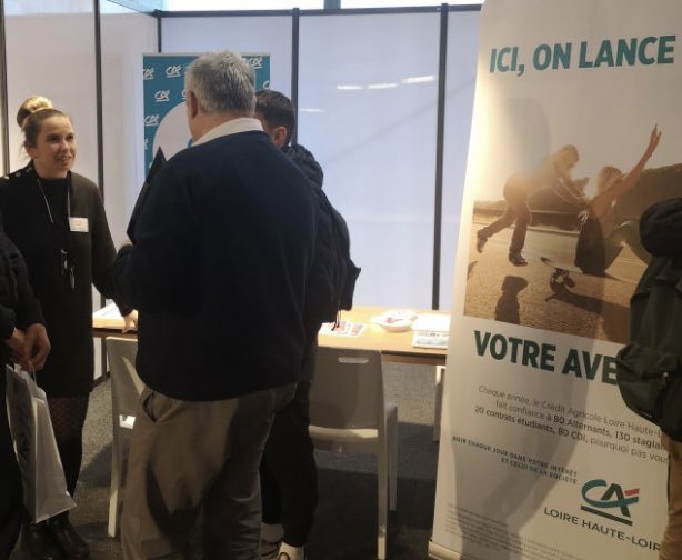 Alexand_Boucher's tweet photo. Retrouvez les collaborateurs @CA_LHL  au salon Booste ton avenir à Ste Sigolene https://t.co/Fvljud20M4 https://t.co/H6vWooat3k