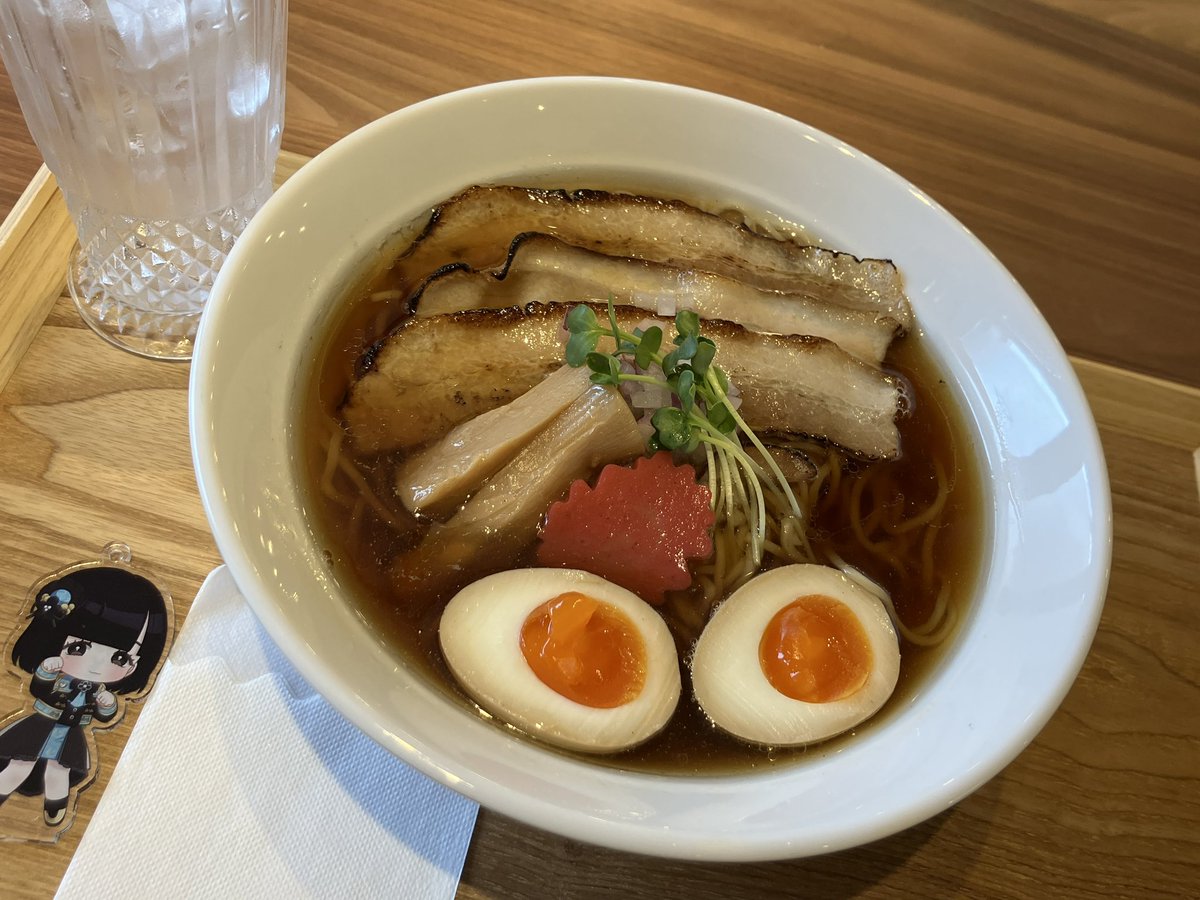 ttm91508092's tweet photo. #シャンスラーメン部
#BanRyu
魚介出汁でさっぱり美味しい👍
いっしょじゃないけど😅
#ゆあさんといっしょ https://t.co/0dY6DE2EF3