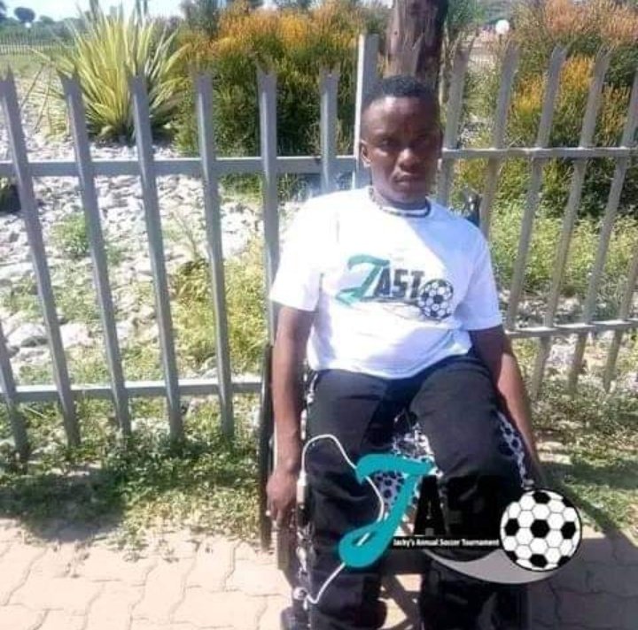 zinothedj's tweet photo. @biphakathi 
Im Isaac Masenya from the village called Marulaneng/Bakenburg in limpopo not far from mokopane...i've trying to raise funds for for them to get electric wheelchairs but im failing... Can you please help me to raise funds for them
Call:0742065718
zinothedj@gmail.com https://t.co/7oH83mMrrU