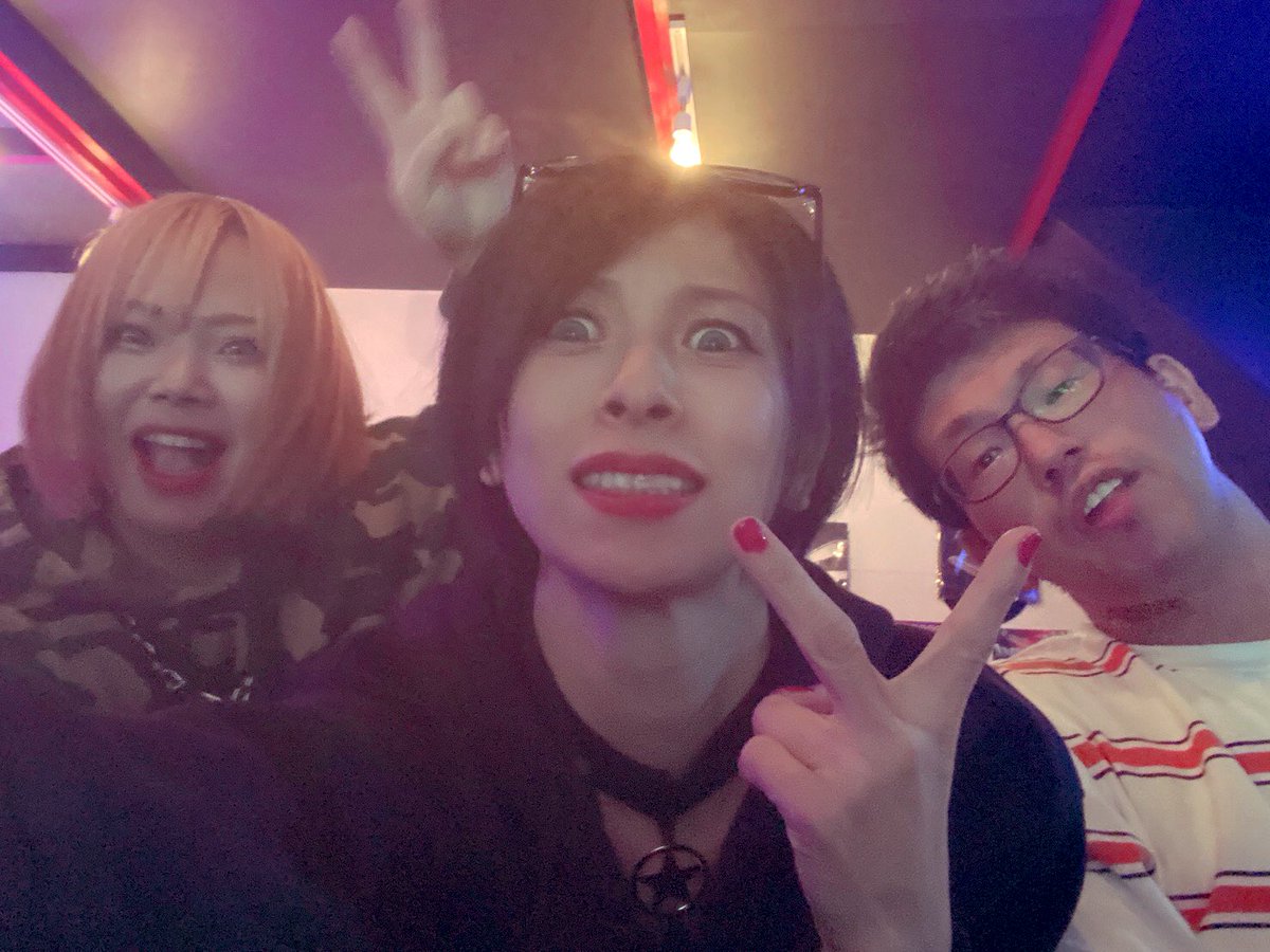pe58038678's tweet photo. 昨日の笑笑
#singasongbarGUILD いって
#JAGG いってもはやクラブで
血が騒いだ😍✨画像のキン子若すぎたない?笑笑 ひでみ、ひでこ、キンコ笑
#ひらきや でラーメン食べた😂
#函館脱毛
#函館コルギ
#フォトフェイシャル
#グリーンハーブピーリング
#ハコラク
#ニキビ跡
#脱毛
#骨気
#コルギ
#函館 https://t.co/9Gufv7jGts